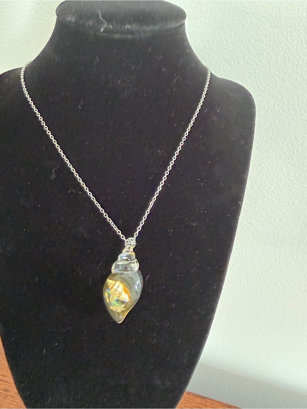 Source Unknown Gold-Flecked Teardrop Glass Pendant Necklace with Silver Chain
